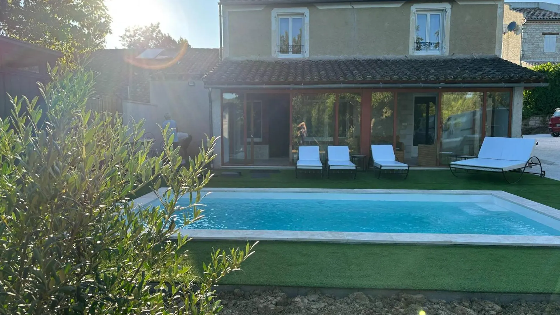 بيت للعطل At Stephanie And Damien'S, Charming Stone And Pool لوزيرت